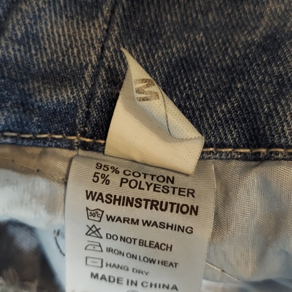 2/$18 Drop crotch jeans with removable belt - Picture 6 of 6